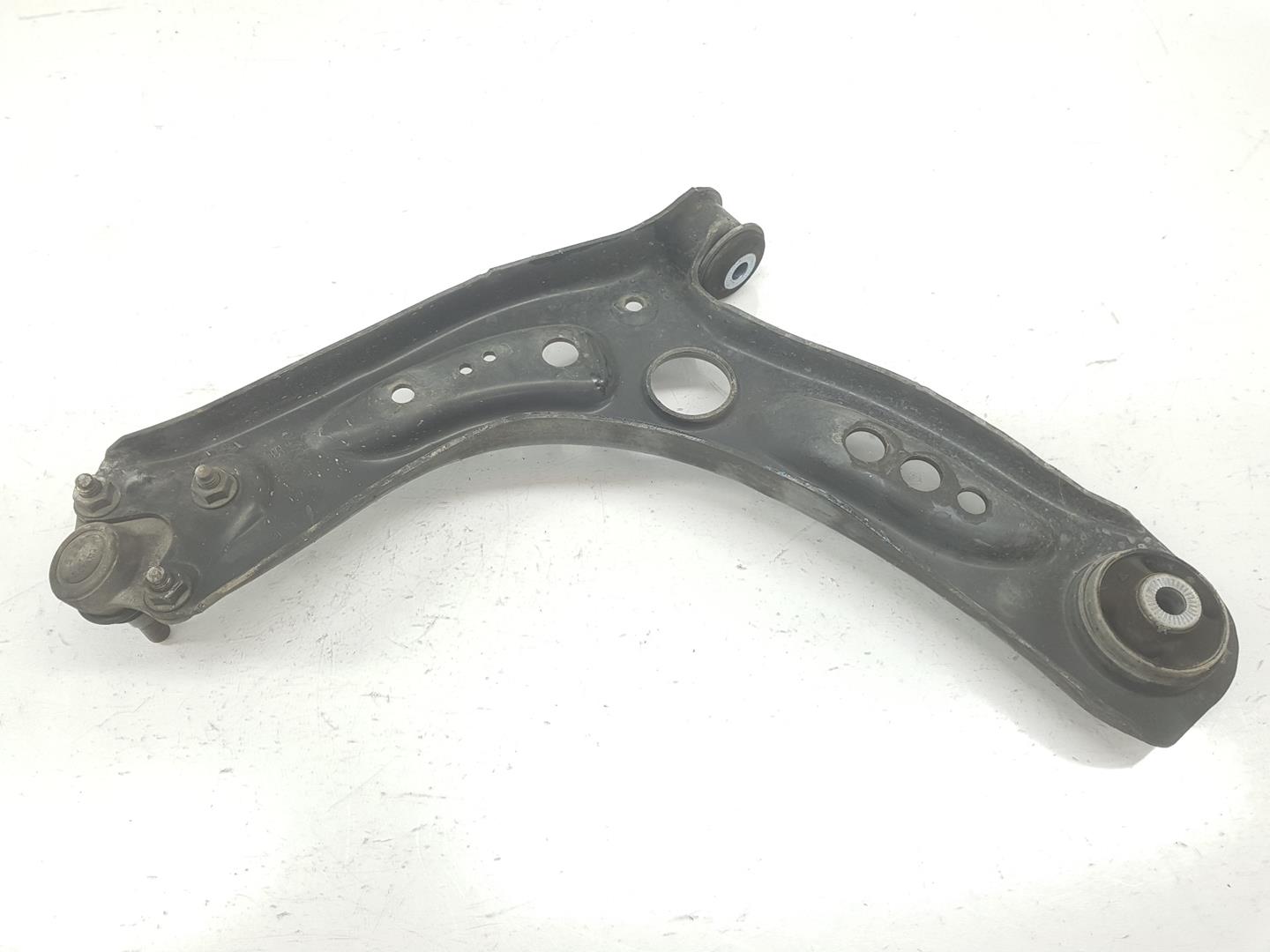 SEAT Leon 3 generation (2012-2020) Front Right Arm 5Q0407152L, 5Q0407152R 19829172