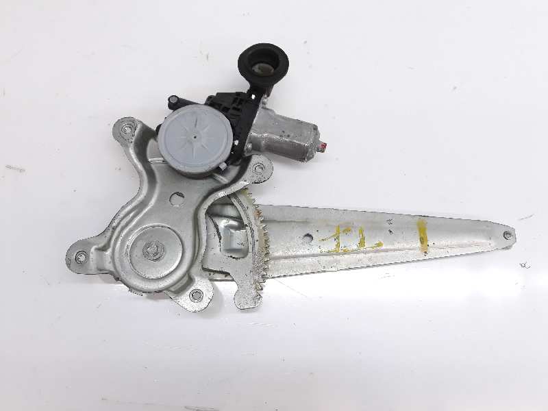 TOYOTA RAV4 2 generation (XA20) (2000-2006) Rear left door window lifter 6980442040, 8571035180, 2621002330 19675346