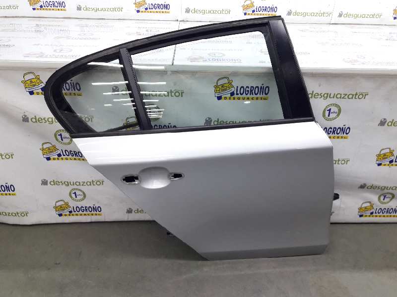 BMW 1 Series E81/E82/E87/E88 (2004-2013) Rear Right Door 41527191018 19616781