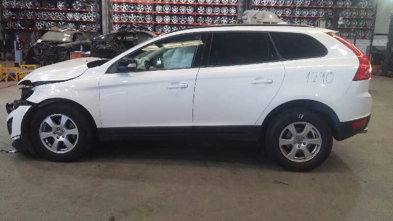 VOLVO XC60 1 generation (2008-2017) Bras d'essuie-glace avant 30753526, 30752626 19562785