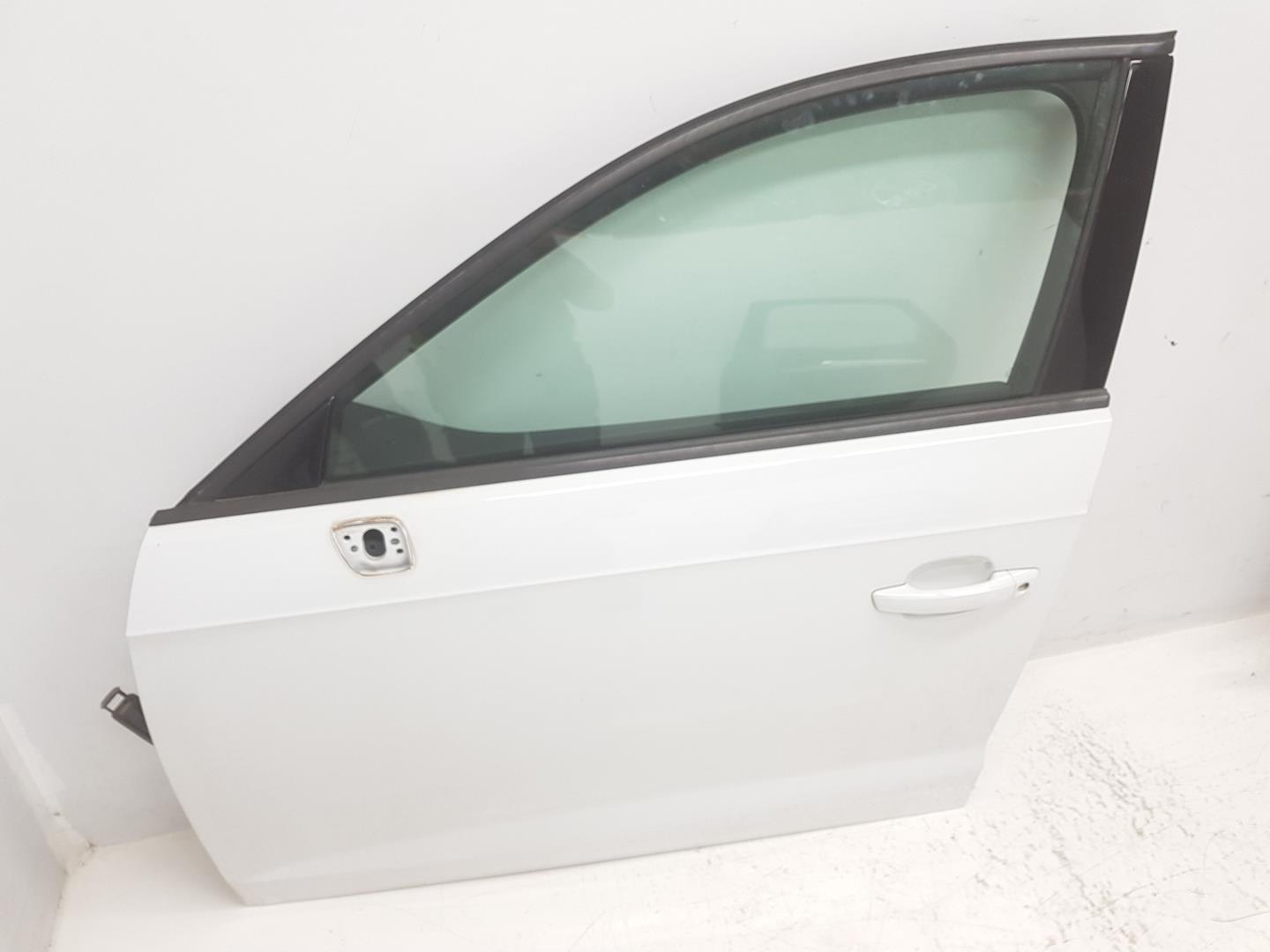 AUDI A3 8V (2012-2020) Front Left Door 8V4831051B, COLORBLANCO2Y, 1161CB 25035074