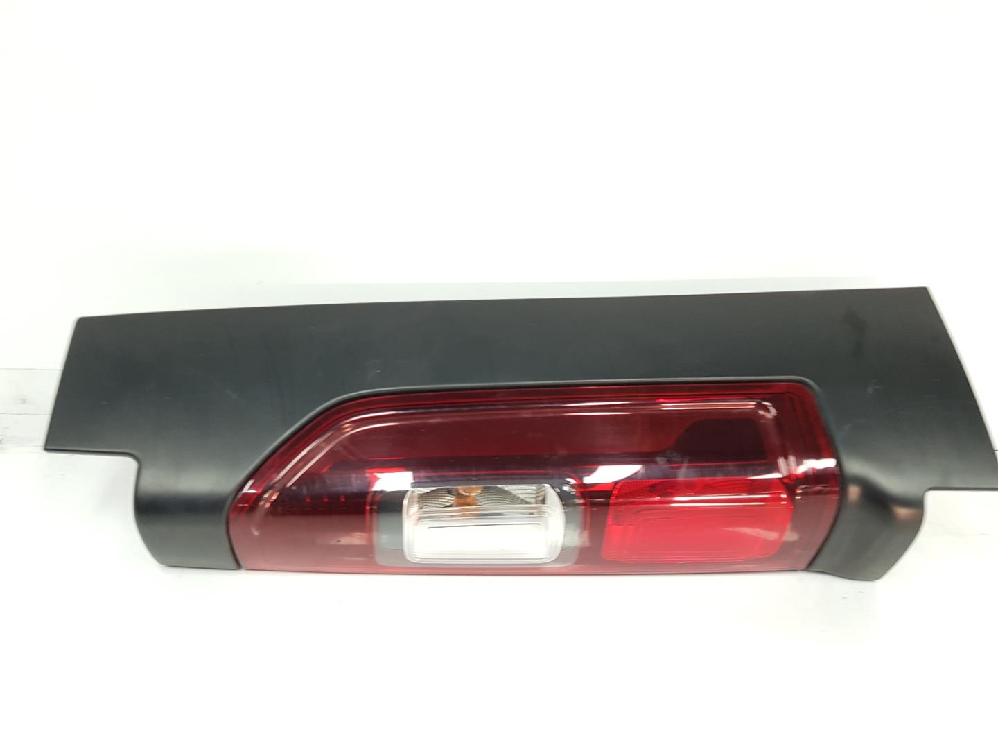 RENAULT Trafic 2 generation (2001-2015) Rear Right Taillight Lamp 265504656R, 265504656R 24238946