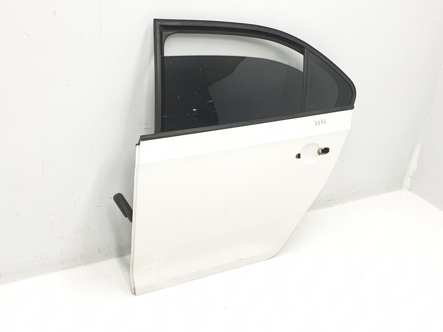SEAT Toledo 4 generation (2012-2020) Задня ліва дверцята 5JA833051C,5JA833051C,COLORBLANCOF9E 24551574