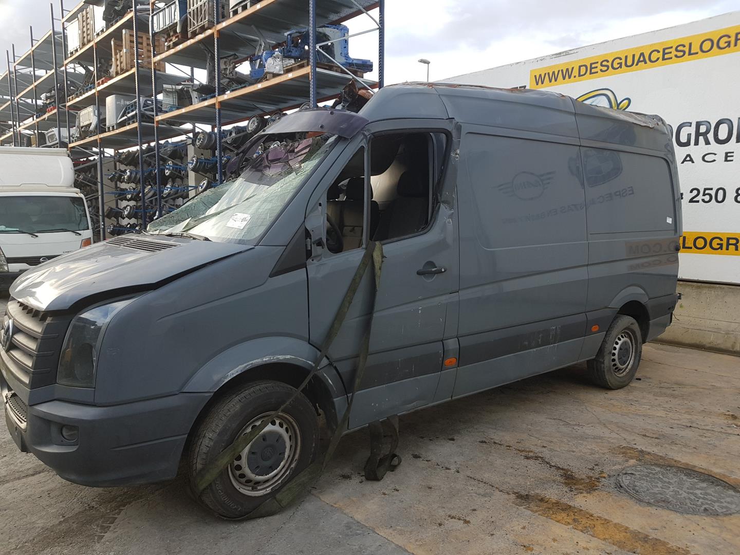 VOLKSWAGEN Crafter 1 generation (2006-2016) Водяной насос A2118350364, A2118350364 24228450