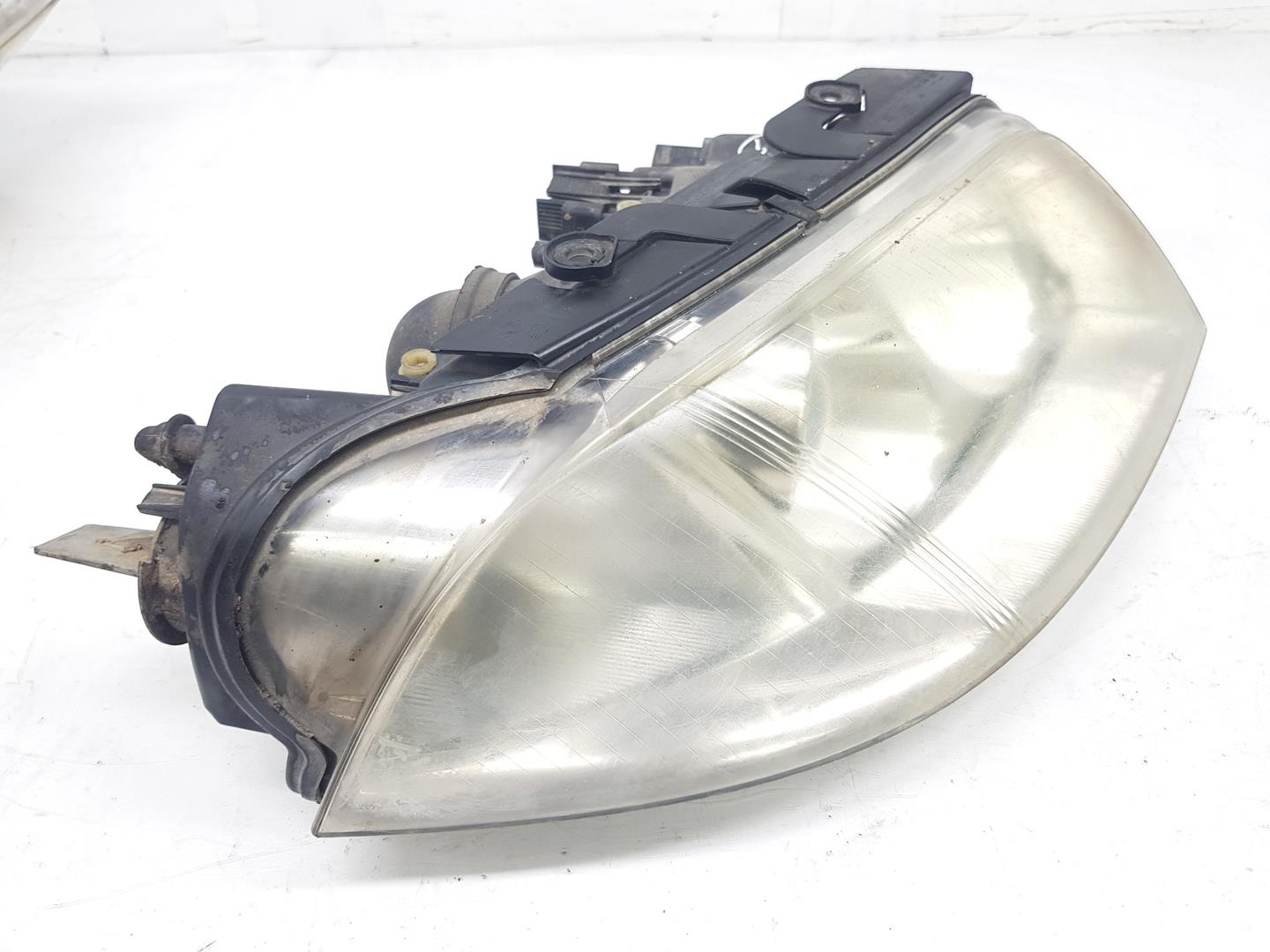 VOLKSWAGEN Passat B5 (1996-2005) Front Right Headlight 3B0941016AN,3B0941016AN 19939291