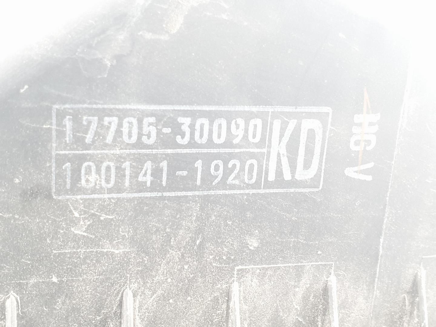 Filtro de aire 1KDFTV 1770530090 de Toyota Land cruiser 2002-2009 163 CV con 302753 km - pieza usada