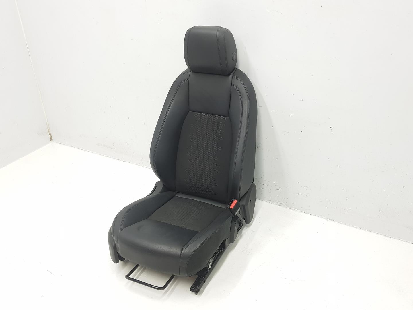 LAND ROVER Discovery Sport 1 generation (2014-2024) Front Right Seat ENCUERO, MANUAL 24213651