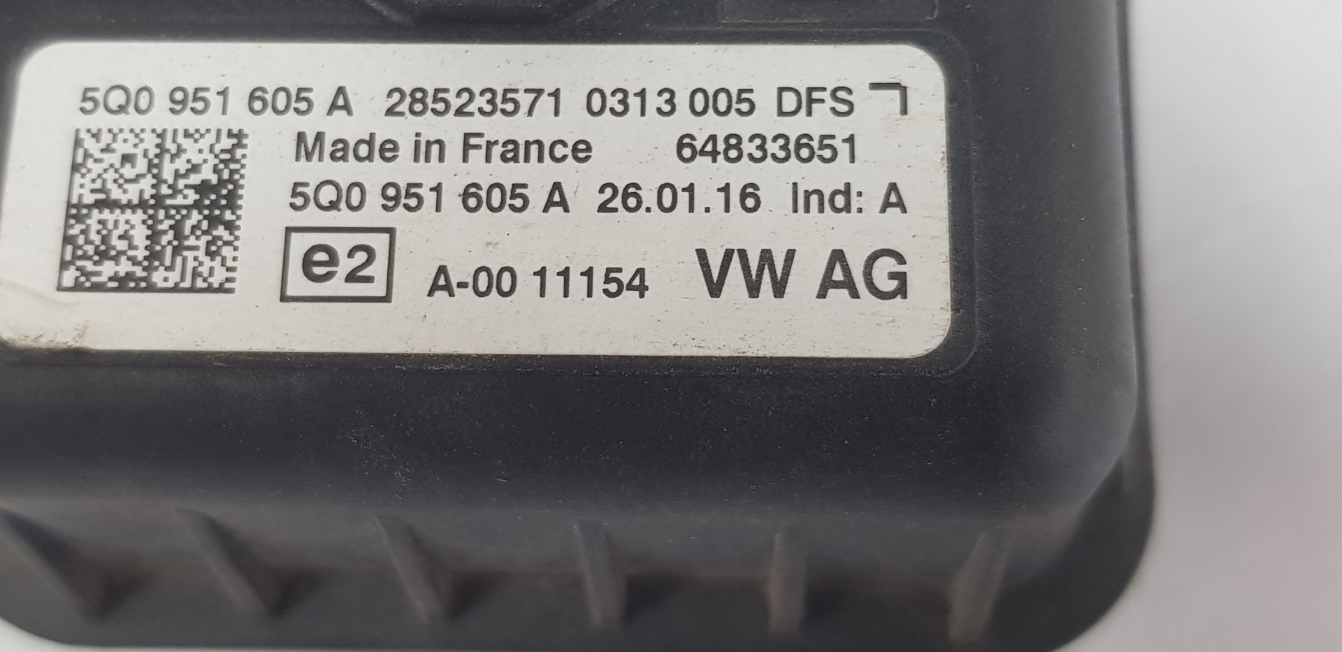 VOLKSWAGEN Tiguan 1 generation (2007-2017) Other Control Units 5Q0951605A,5Q0951605A 19937970