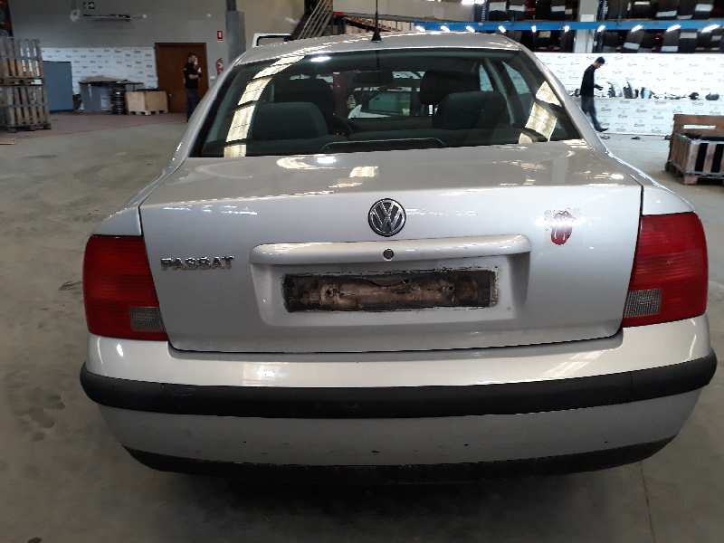 VOLKSWAGEN Passat B5 (1996-2005) Greičių dėžė (pavarų dėžė) 012300053X, 012300053X, DHW 19590101