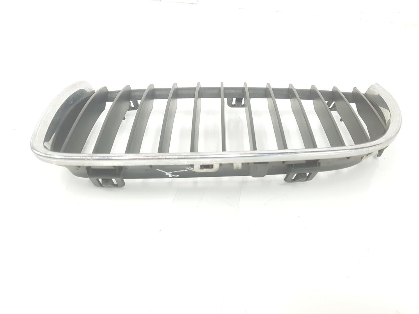 BMW 3 Series E90/E91/E92/E93 (2004-2013) Радиаторна решетка 51137120007,51137120007 19854527