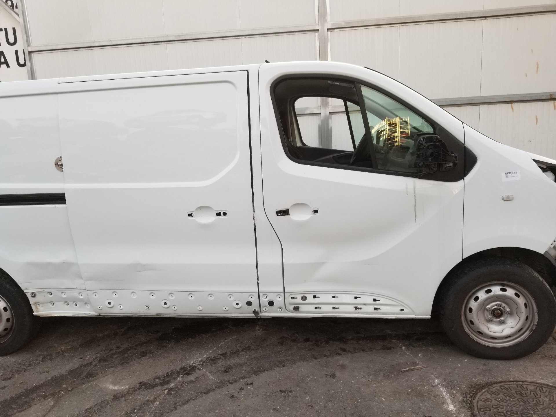 RENAULT Trafic 2 generation (2001-2015) Priekinių valytuvų mechanizmas (trapecija) 233003248R,233003248R 26904446