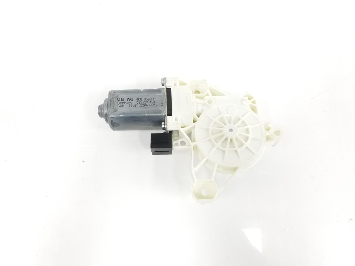 VOLKSWAGEN Passat Variant 1 generation (2010-2024) Front Left Door Window Regulator Motor 4K0959801, 4K0959801, SOLOELMOTOR 24140960