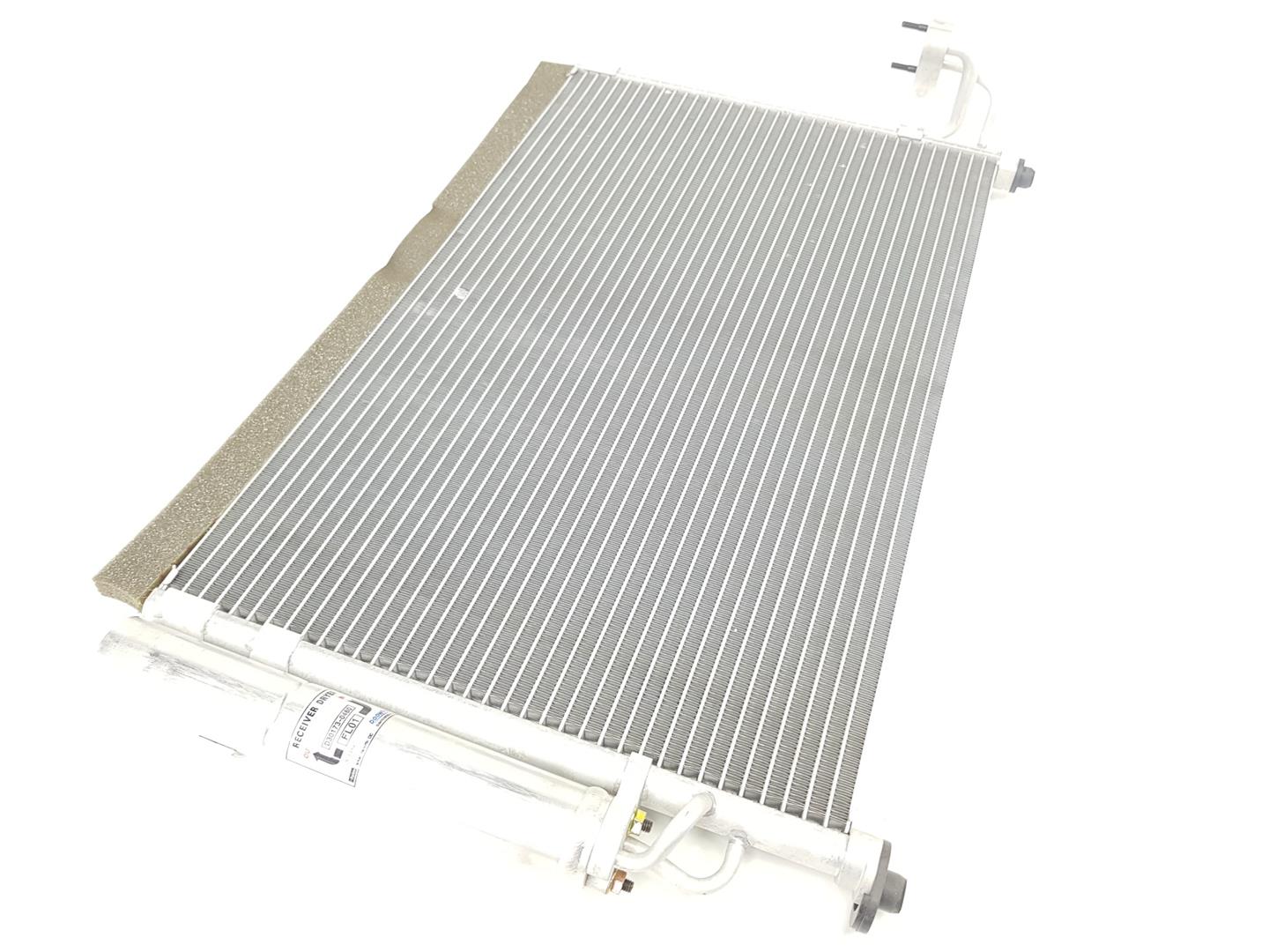 KIA Cerato 1 generation (2004-2009) Охлаждающий радиатор 976062F000, 976062F000 24239263