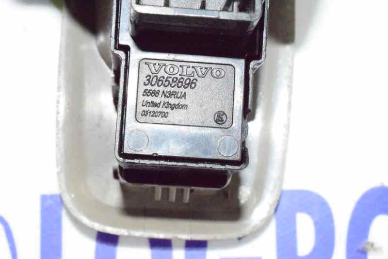 VOLVO XC90 1 generation (2002-2014) Commutateur de commande de vitre de porte arrière droite 30658696, 30658696 19568493