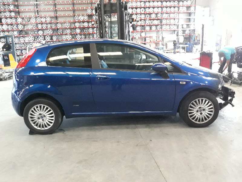 FIAT Grande Punto 1 generation (2006-2008) Vänster sidospegel 735465562,735596879 19592739