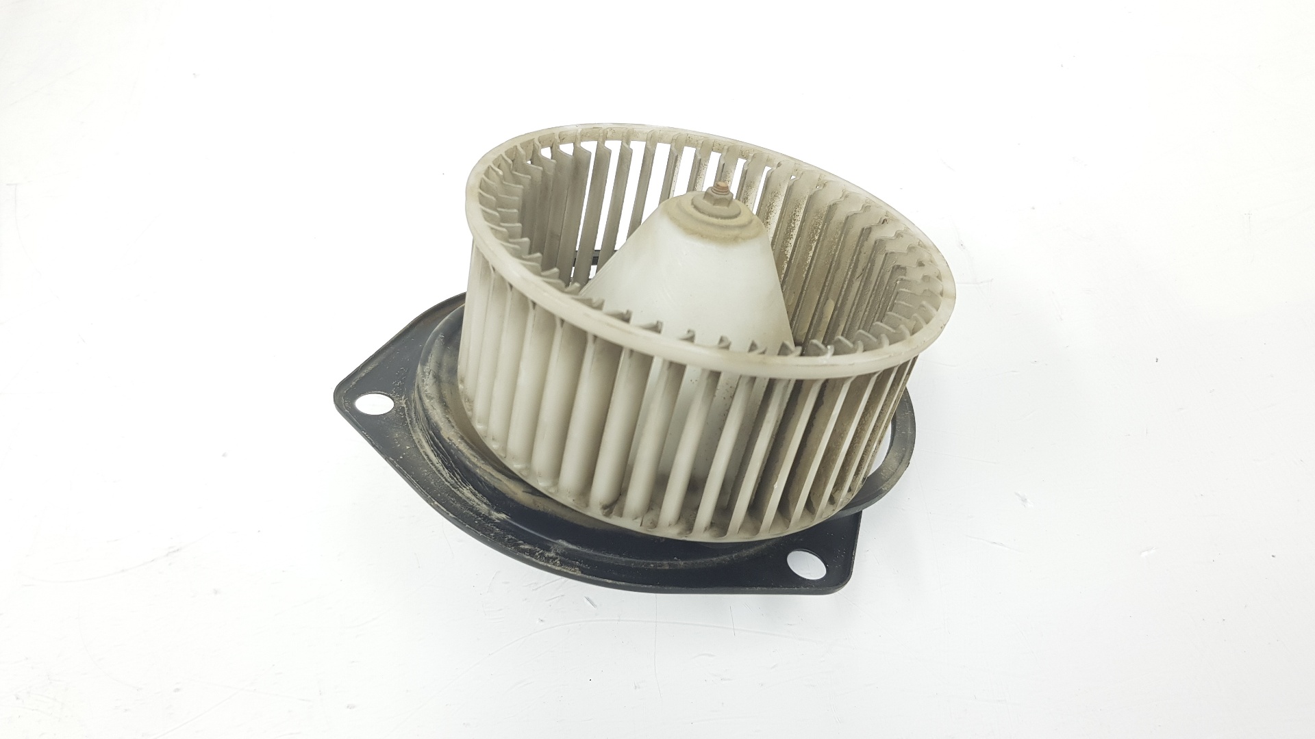 MITSUBISHI Colt 3 generation (1988-1992) Ventilateur de chauffage MB239411, MB239411 24195473