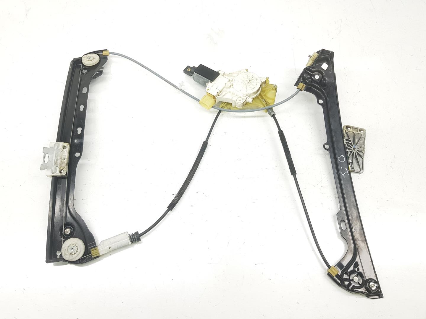 BMW 3 Series E90/E91/E92/E93 (2004-2013) Priekšējo kreiso durvju logu pacēlājs 51337193455, 51337193455 19928123