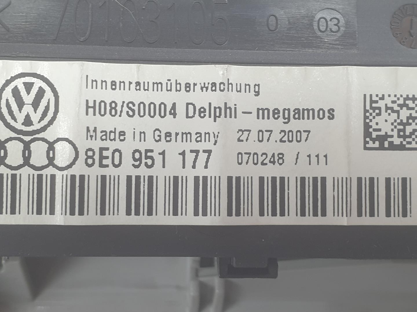 AUDI A4 B6/8E (2000-2005) Andre interiørdeler 8E0947135D, 8E0951177 19816950