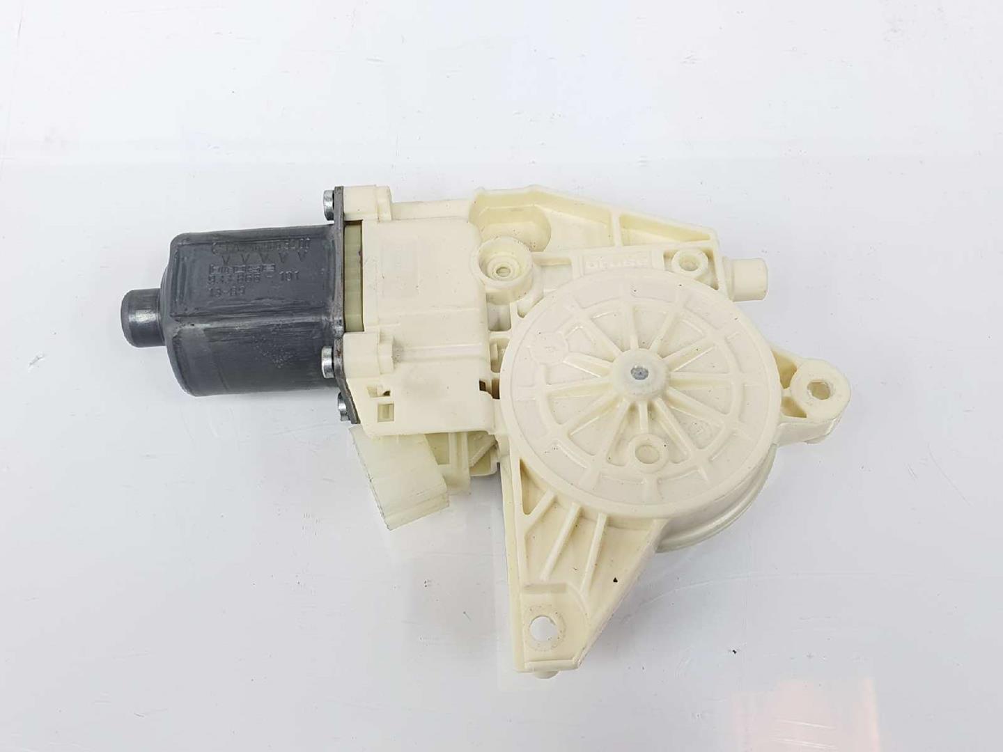 MERCEDES-BENZ B-Class W246 (2011-2020) Front Right Door Window Control Motor A2469065200,2469065200 19726204