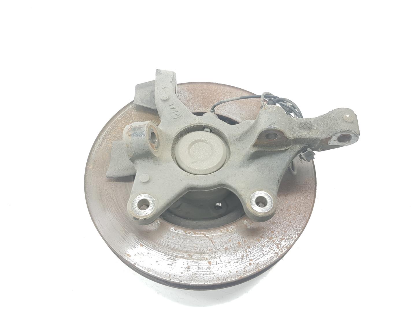 MERCEDES-BENZ Front Right Wheel Hub A4473300720, A4473300720 24144217