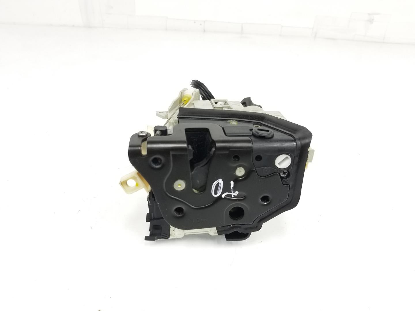 AUDI A4 B8/8K (2011-2016) Κλείδωμα πίσω δεξιών πορτών 8K0839016C,8K0839016C 19921986