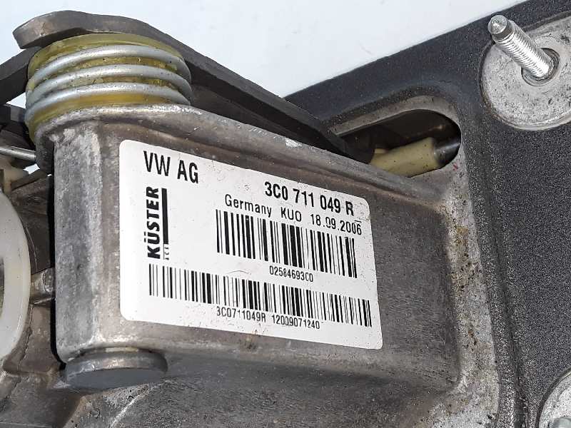 VOLKSWAGEN Passat B6 (2005-2010) Головка рычага КПП 3C0711049R,1K0711050A 19663947