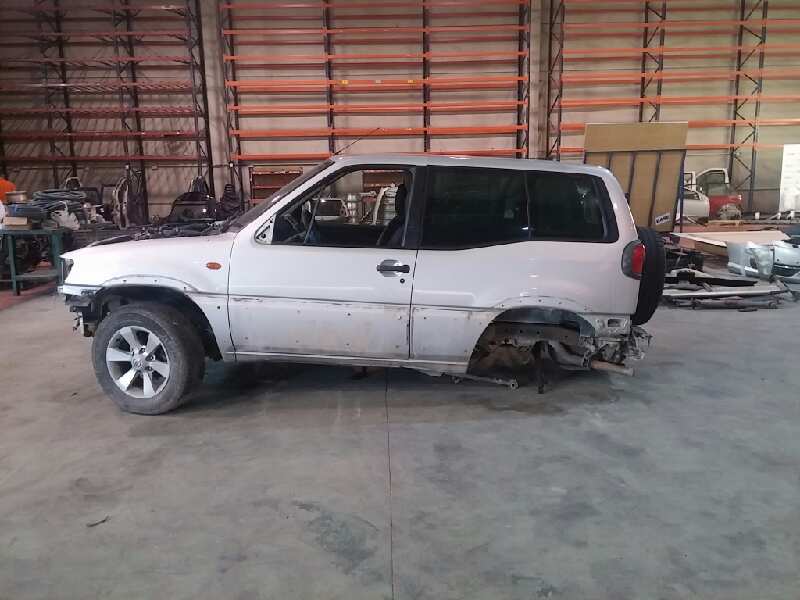 NISSAN Terrano 2 generation (1993-2006) Передняя правая дверь 801007F732,801007F732 19671032