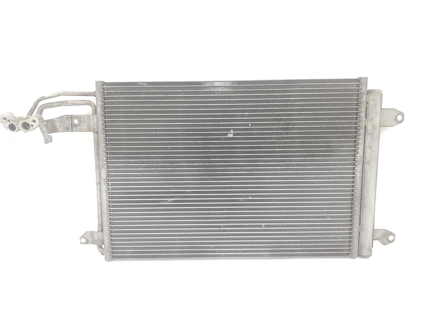 VOLKSWAGEN Caddy 4 generation (2015-2020) Охлаждающий радиатор 1K0820411AH, 1K0820411AH 20414812