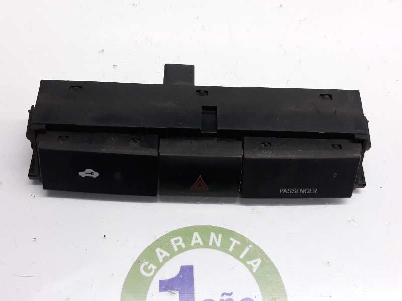 TOYOTA Corolla Verso 1 generation (2001-2009) Hazard button 843320F020, 153965, 84332-0F020 19658396