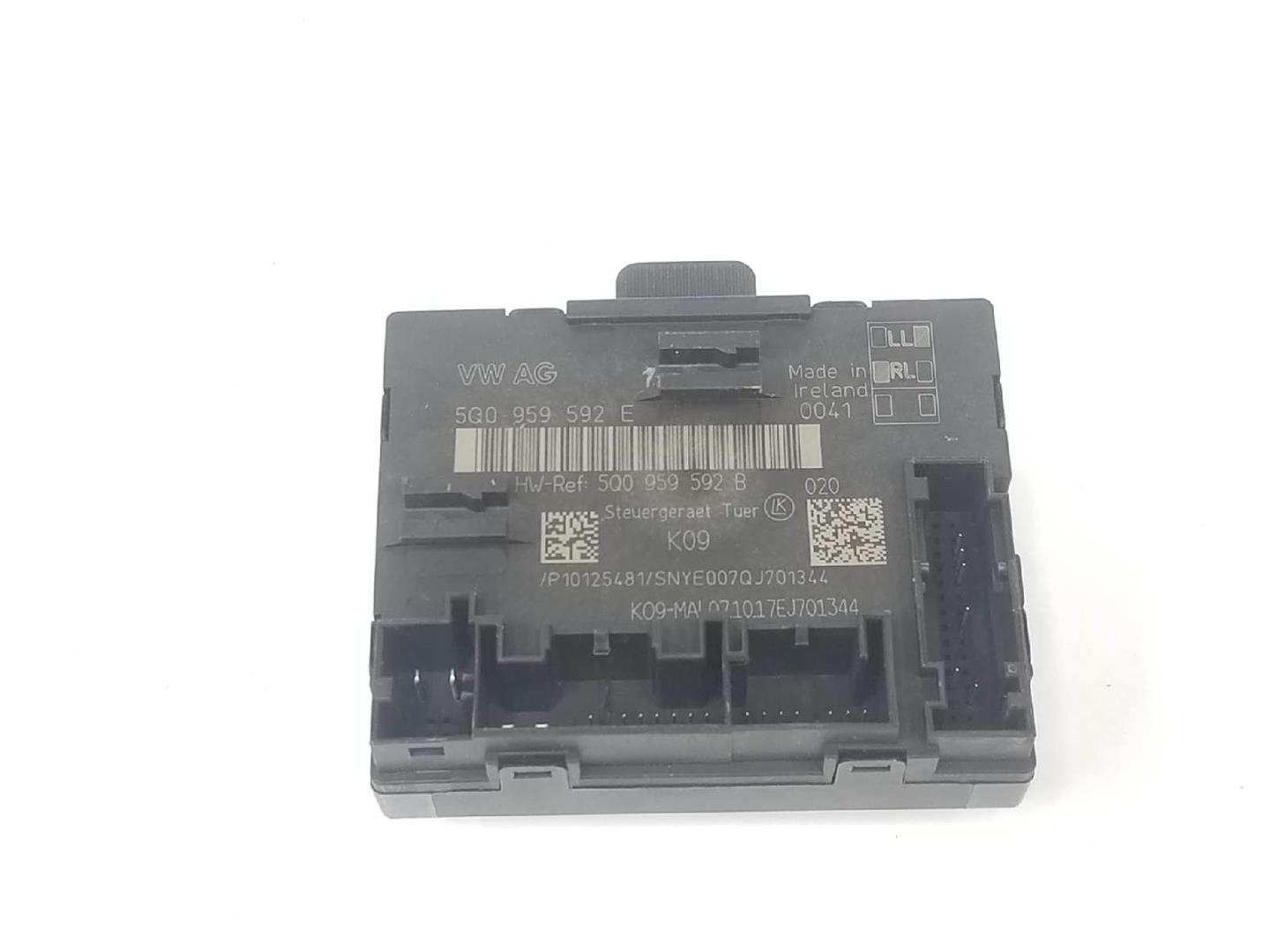 AUDI A3 8V (2012-2020) Other Control Units 5Q0959592E, 5Q0959592B, P101254812222DL 19735385