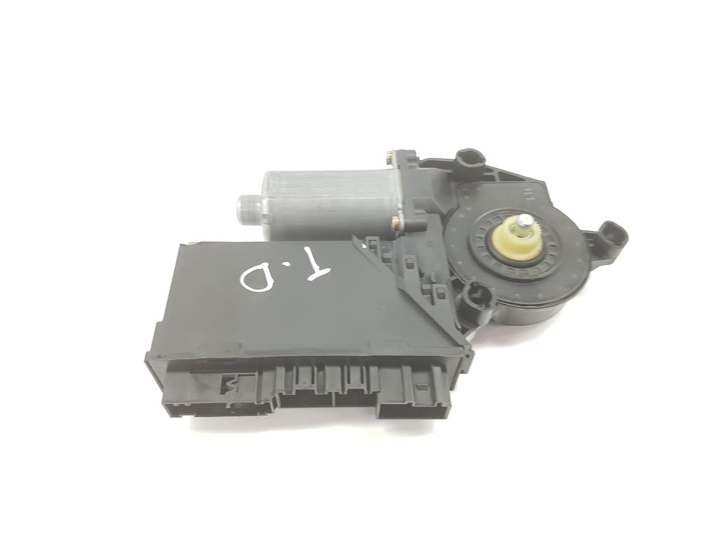 VOLKSWAGEN Touareg 1 generation (2002-2010) Rear Right Door Window Control Motor 7L0959704D, 7L0959704D 19938979