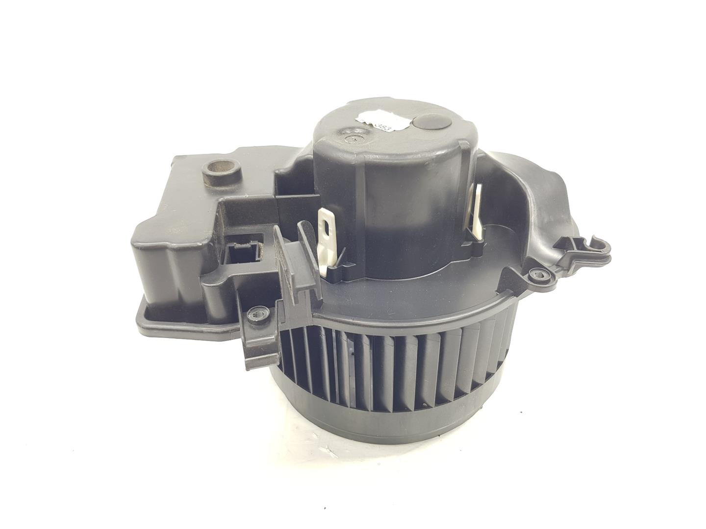 MERCEDES-BENZ C-Class W203/S203/CL203 (2000-2008) Motor încălzitor interior A2038202614, A2038202614 20611881