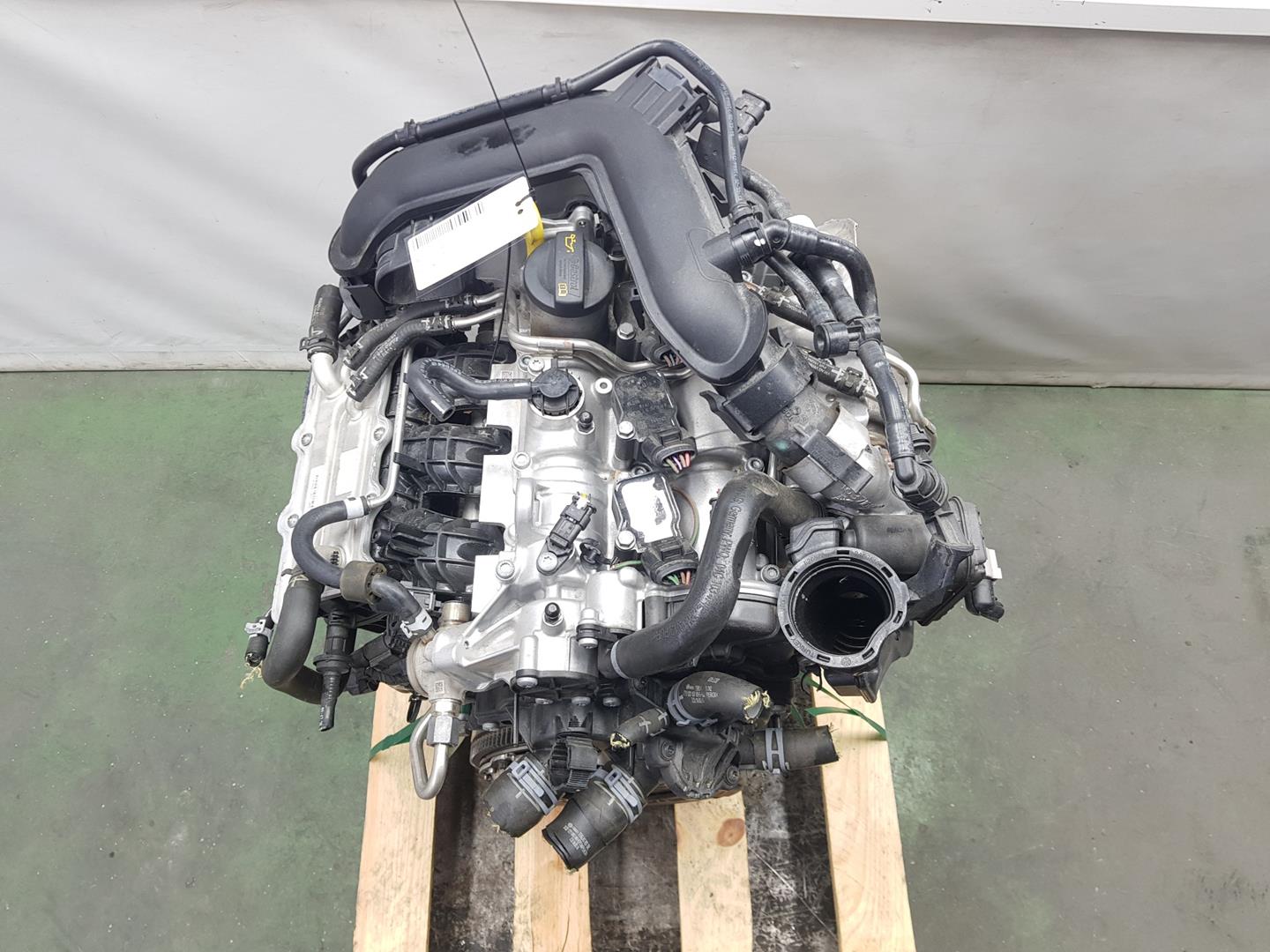 SEAT Alhambra 2 generation (2010-2021) Engine DKRF,04C100033K 19770810