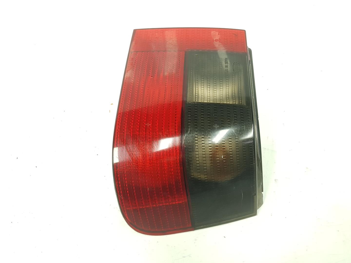 SEAT Cordoba 1 generation (1993-2003) Rear Right Taillight Lamp 6K6945112,6K6945112 19773817