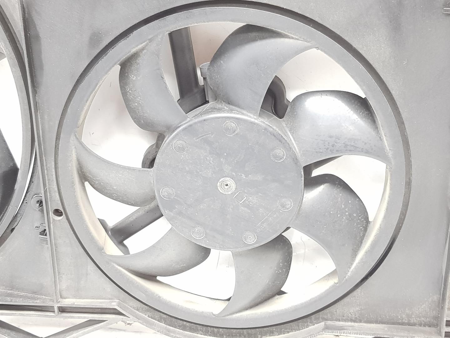 RENAULT Trafic 2 generation (2001-2015) Porlasztóventilátor 214816680R, 214816680R 24661710