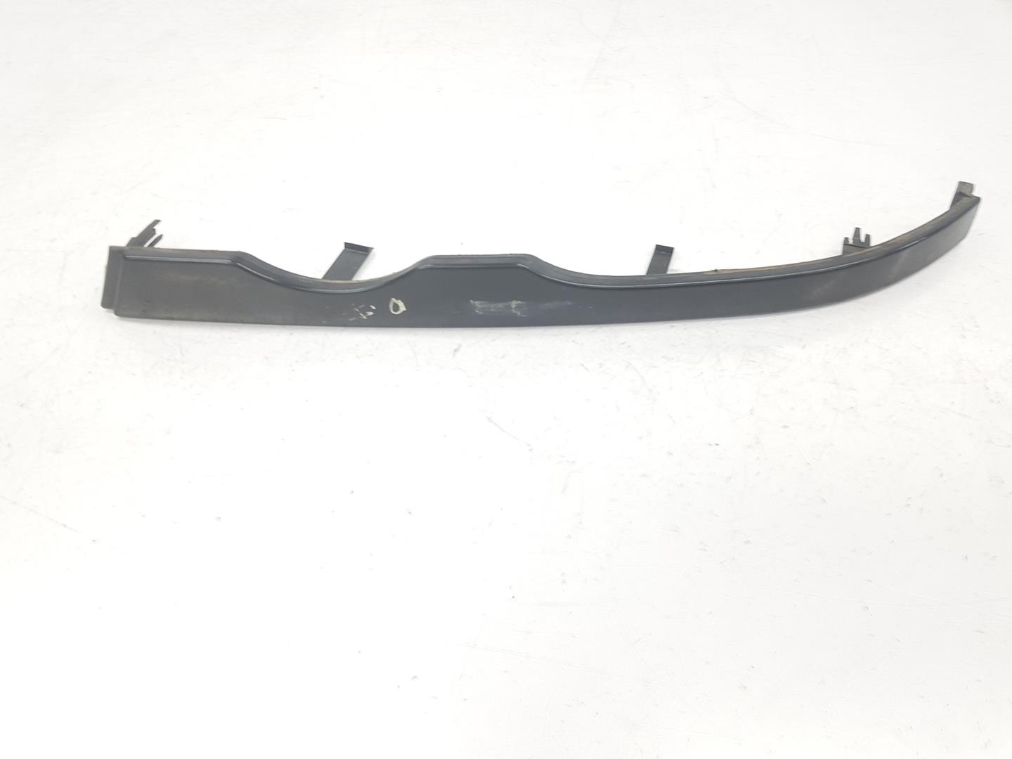 BMW 3 Series E46 (1997-2006) Kitos apdailos dalys 51138208677,8208677 19867508