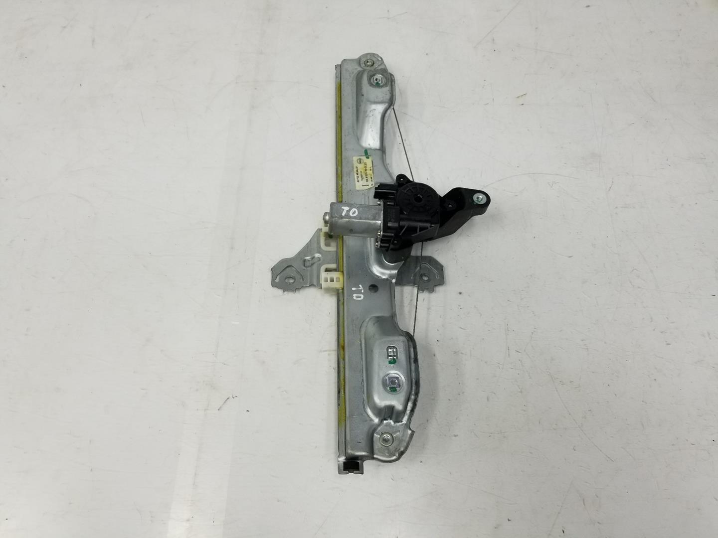 NISSAN Qashqai 2 generation (2013-2023) Bakre høyre dør vindusregulator 827004EA0A, 827004EA0A 19779476