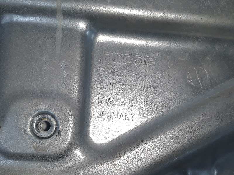 VOLKSWAGEN Tiguan 1 generation (2007-2017) Priekšējo kreiso durvju logu pacēlājs 5N0837461, 5N1837729C 19871876