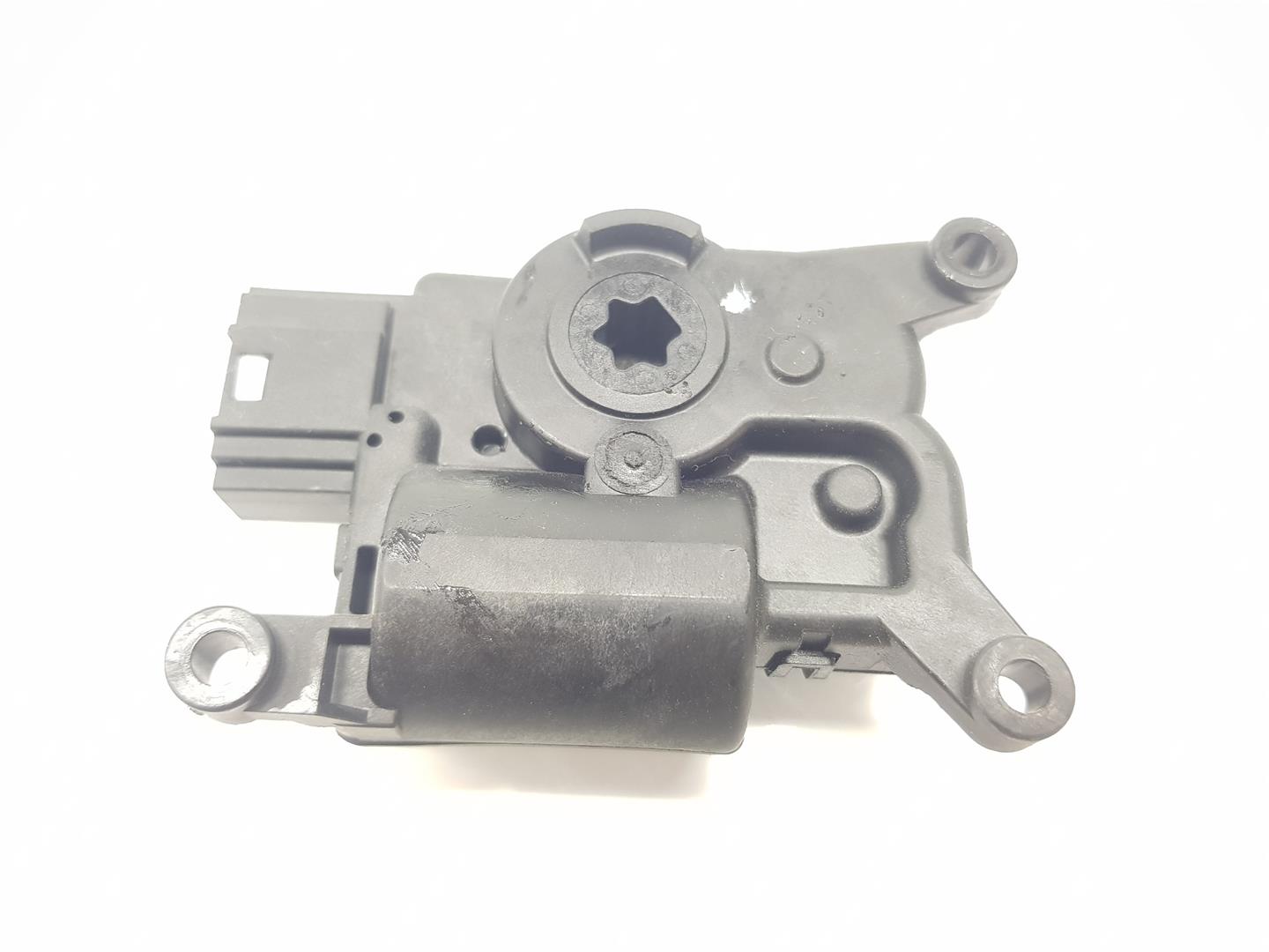 SEAT Arona 1 generation (2017-2024) Air Conditioner Air Flow Valve Motor 2Q0907511A, 2Q0907511A 24212316