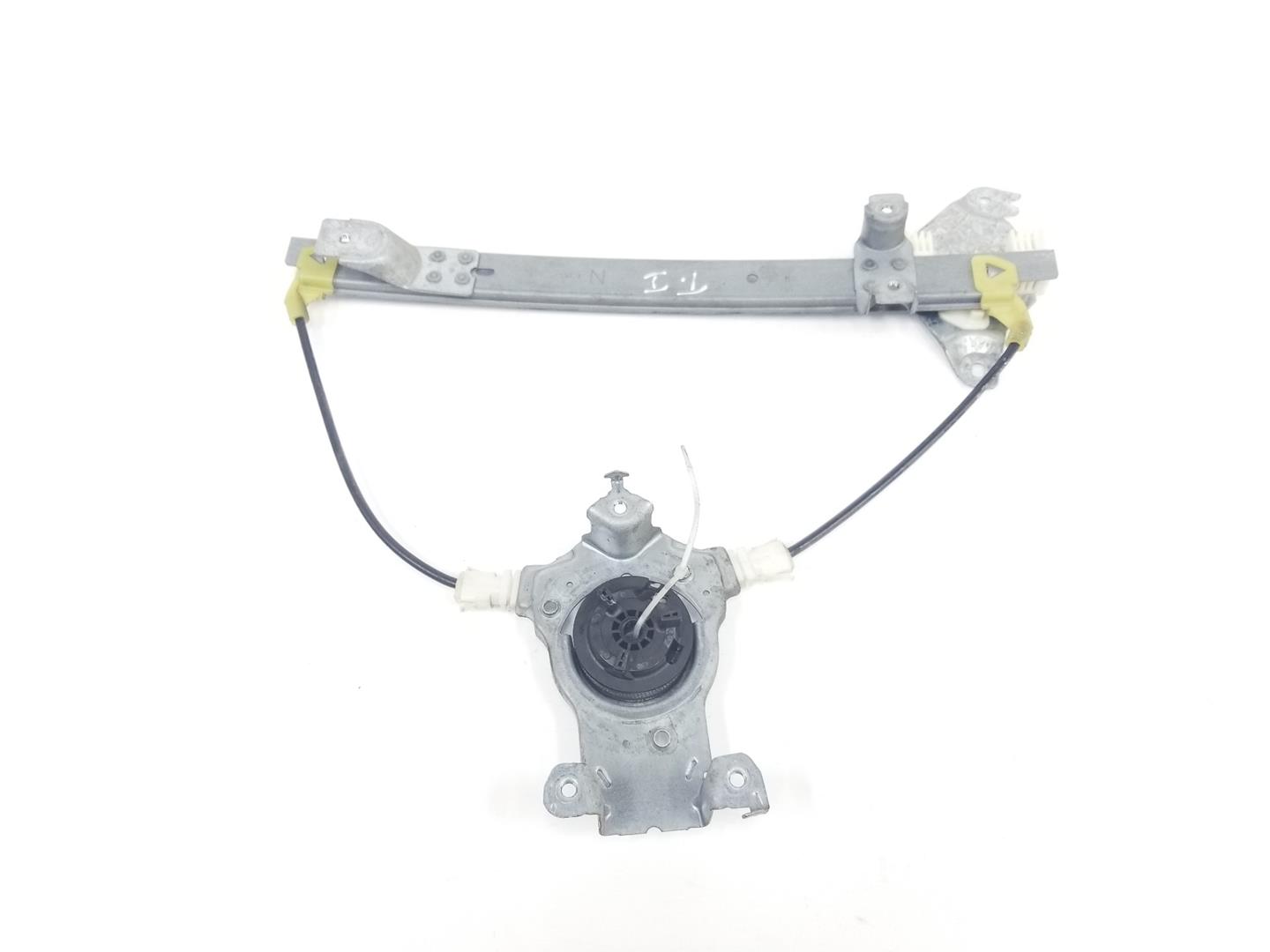 NISSAN Qashqai 1 generation (2007-2014) Aizmugurējo kreiso durvju logu pacēlājs 82701EY10A, 82701EY10A, ELEVALUNASSINMOTOR 19903934