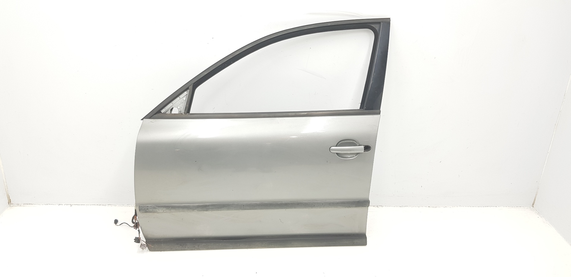 VOLKSWAGEN Passat B5 (1996-2005) Front Left Door 3B4831051BE,3B4831051BE,COLORGRISOSCURO 21076199