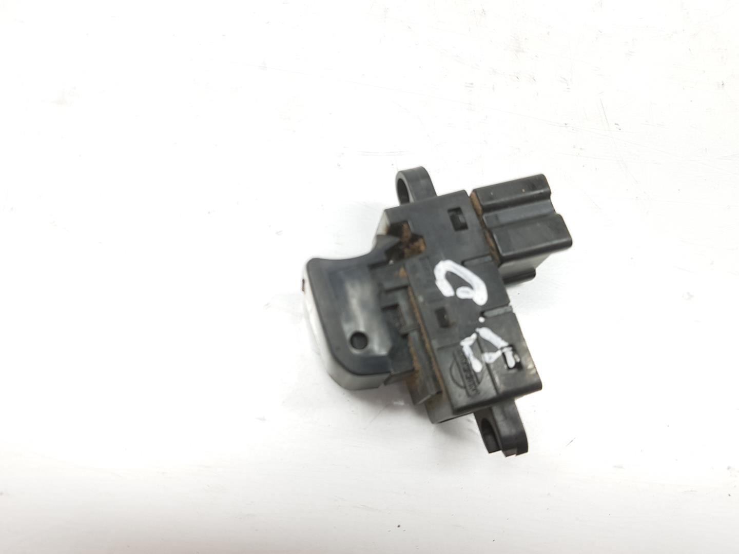 NISSAN Qashqai 1 generation (2007-2014) Front Right Door Window Switch 25411JD000,25411JD05A 19903951