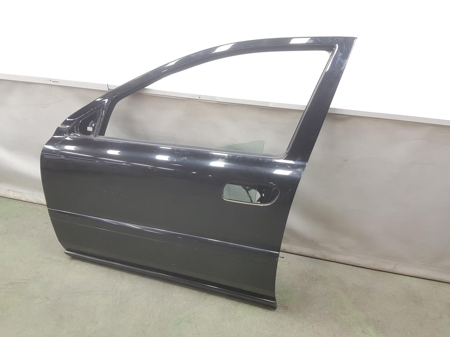 VOLVO S60 1 generation (2000-2009) Предна лява врата 30796486, 30796486, COLORNEGRO 19728206