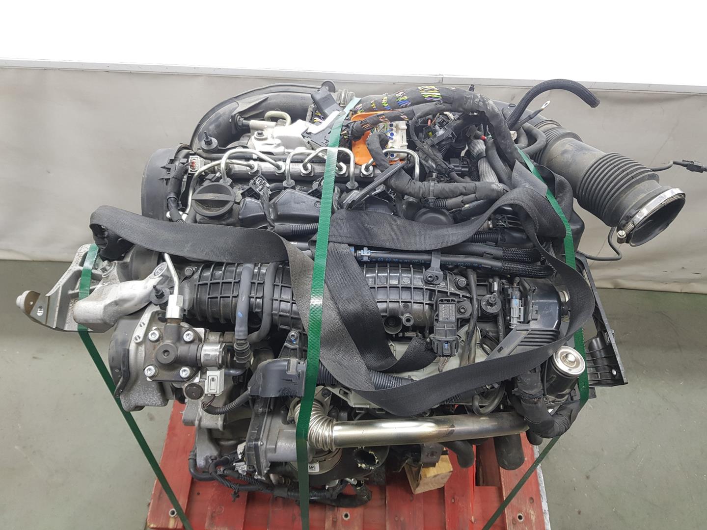 VOLVO S90 2 generation (2016-2023) Engine D4204T14 24528548