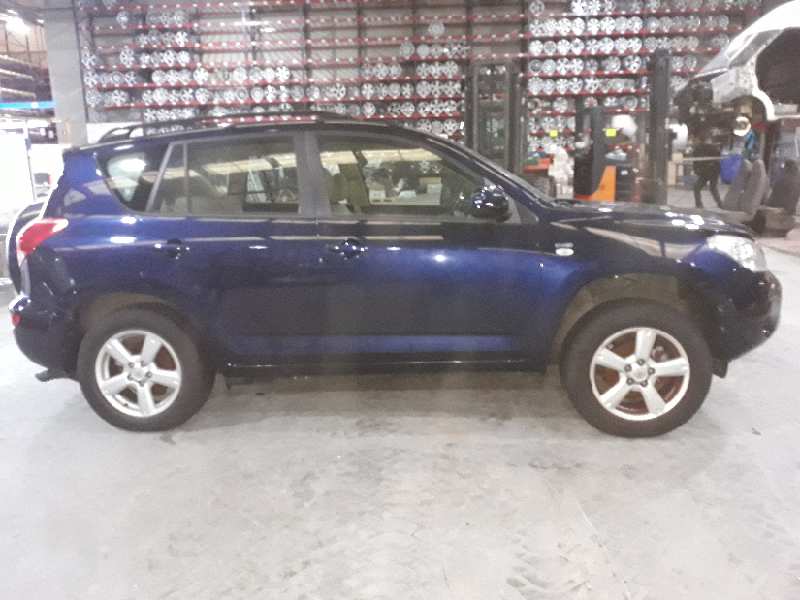 TOYOTA RAV4 2 generation (XA20) (2000-2006) Priekinių kairių durų stiklo pakelėjas 6980252080 23777231