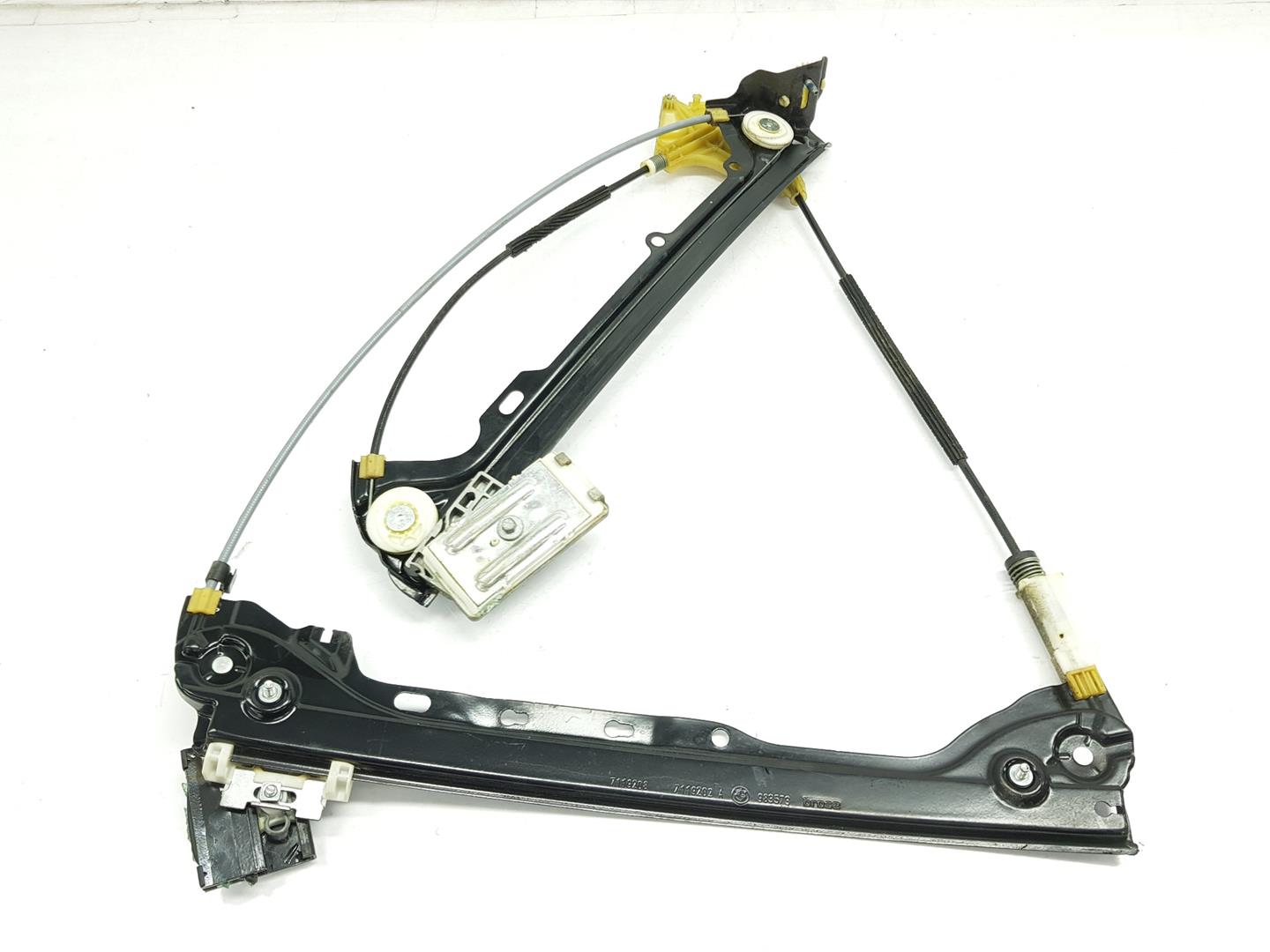 BMW 3 Series E90/E91/E92/E93 (2004-2013) Lève-vitre de porte avant droite 7119202, 51337193456 23894322