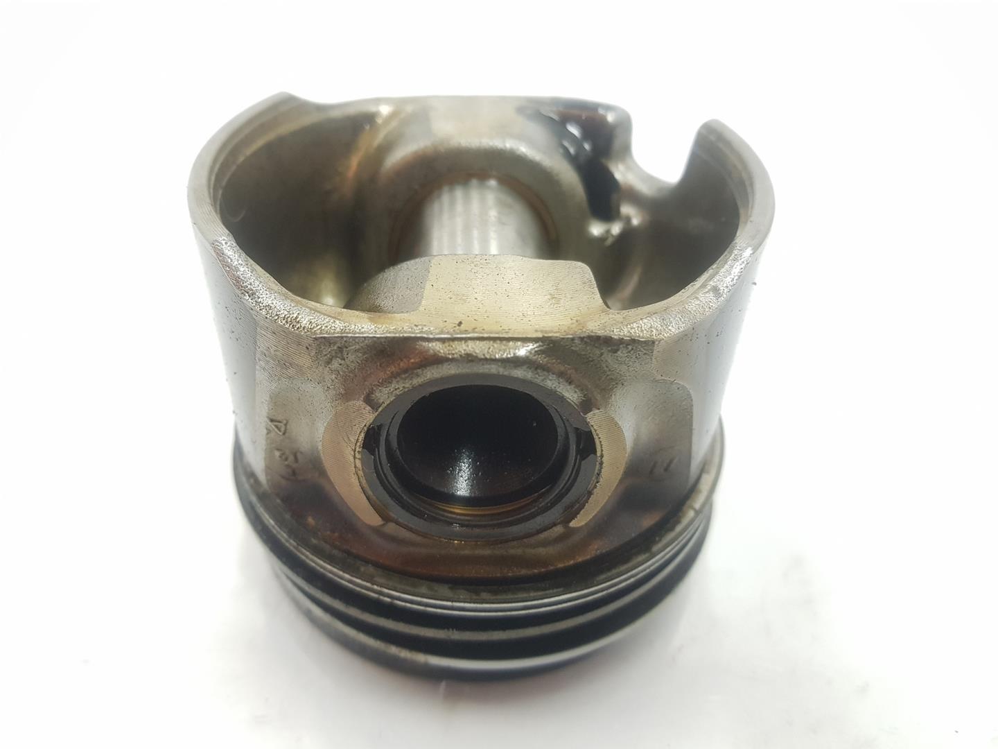 VOLKSWAGEN Touareg 1 generation (2002-2010) Piston BAC, 070100031D 24194436