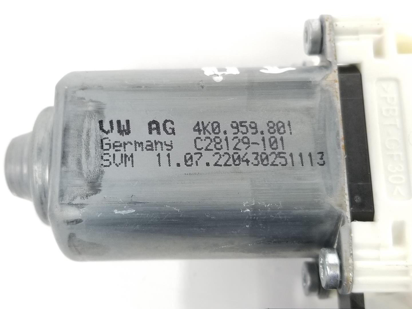 VOLKSWAGEN Passat Variant 1 generation (2010-2024) Front Left Door Window Regulator Motor 4K0959801, 4K0959801, SOLOELMOTOR 24140960