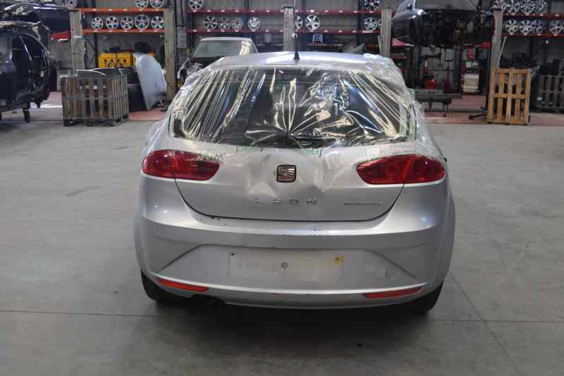 SEAT Leon 2 generation (2005-2012) Предна дясна врата 1P0831056A, 1P0831056A 19615767