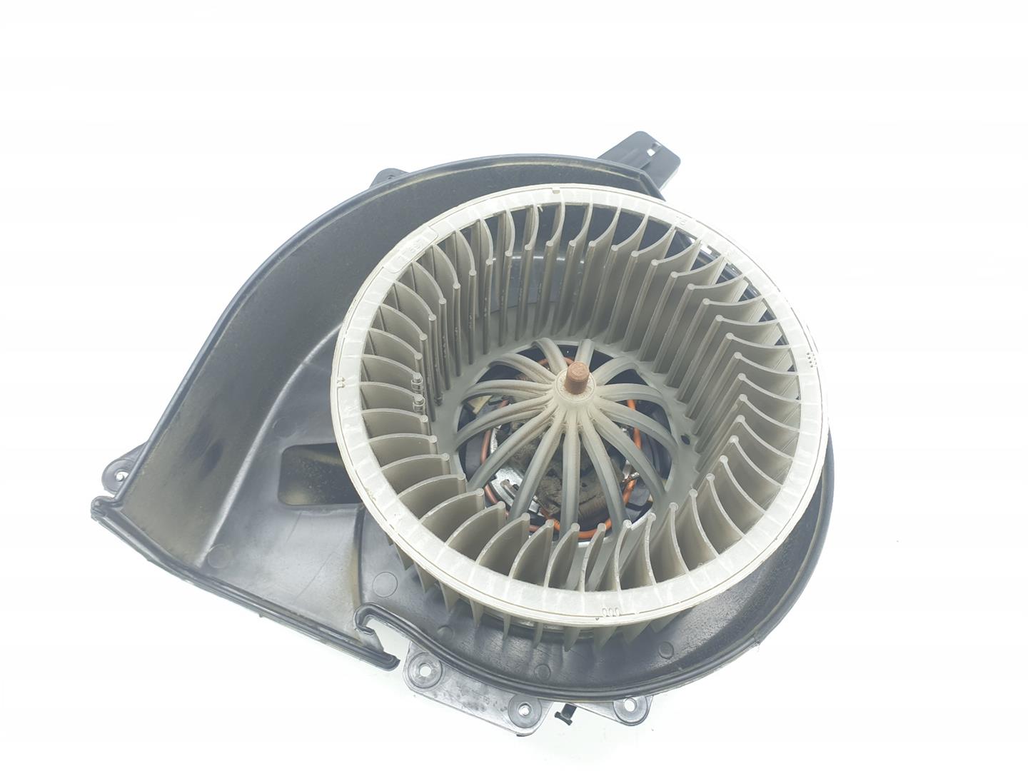 AUDI A1 8X (2010-2020) Нагревательный вентиляторный моторчик салона 6R1819015, 6R1819015A 23499634